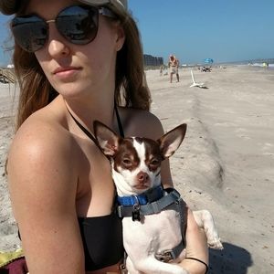 Meet your Posher, Olivia